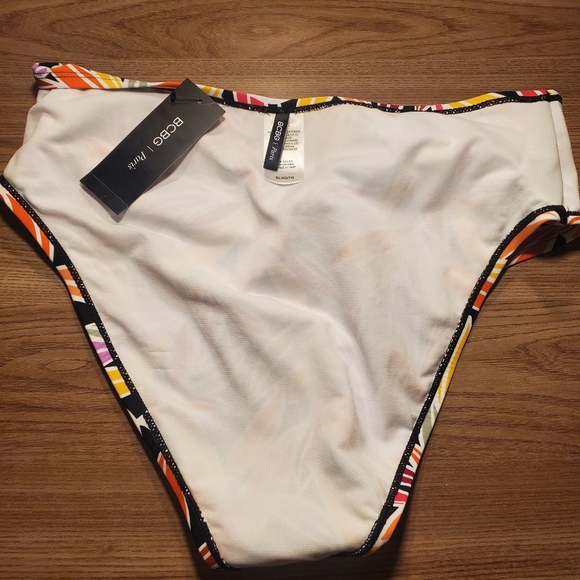 Bikini Bottom - Picture 4 of 5